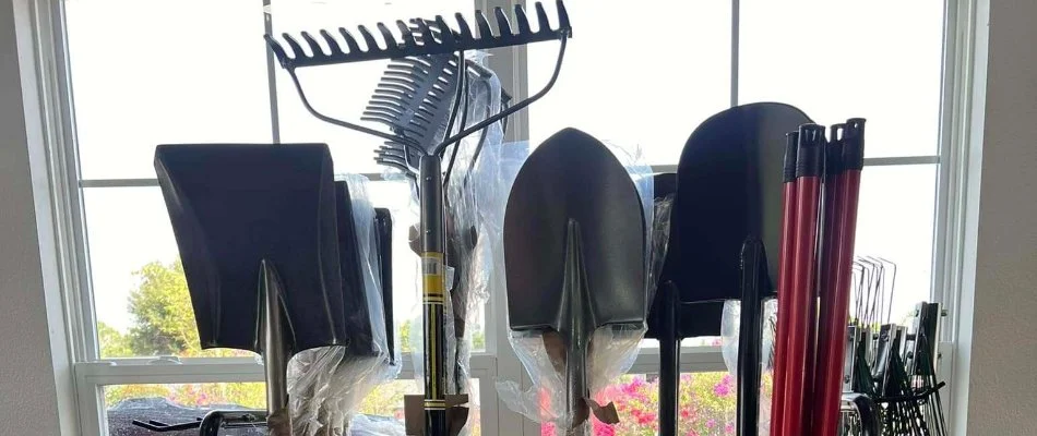Shovels, rakes, and landscape tools in Orlando, FL.